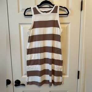 Old Navy Brown & White Dress w/ pockets